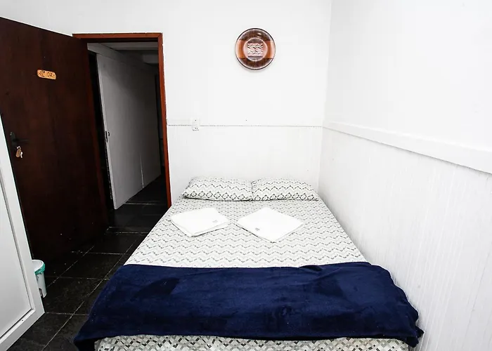 Espaço Sideral - Quartos com ar-condicionado, 5min Estádio Maracanã, 8min UERJ, shopping, 12min metrô, wi-fi 300mbp, ampla área comum com cozinha - prático e confortável Rio de Janeiro